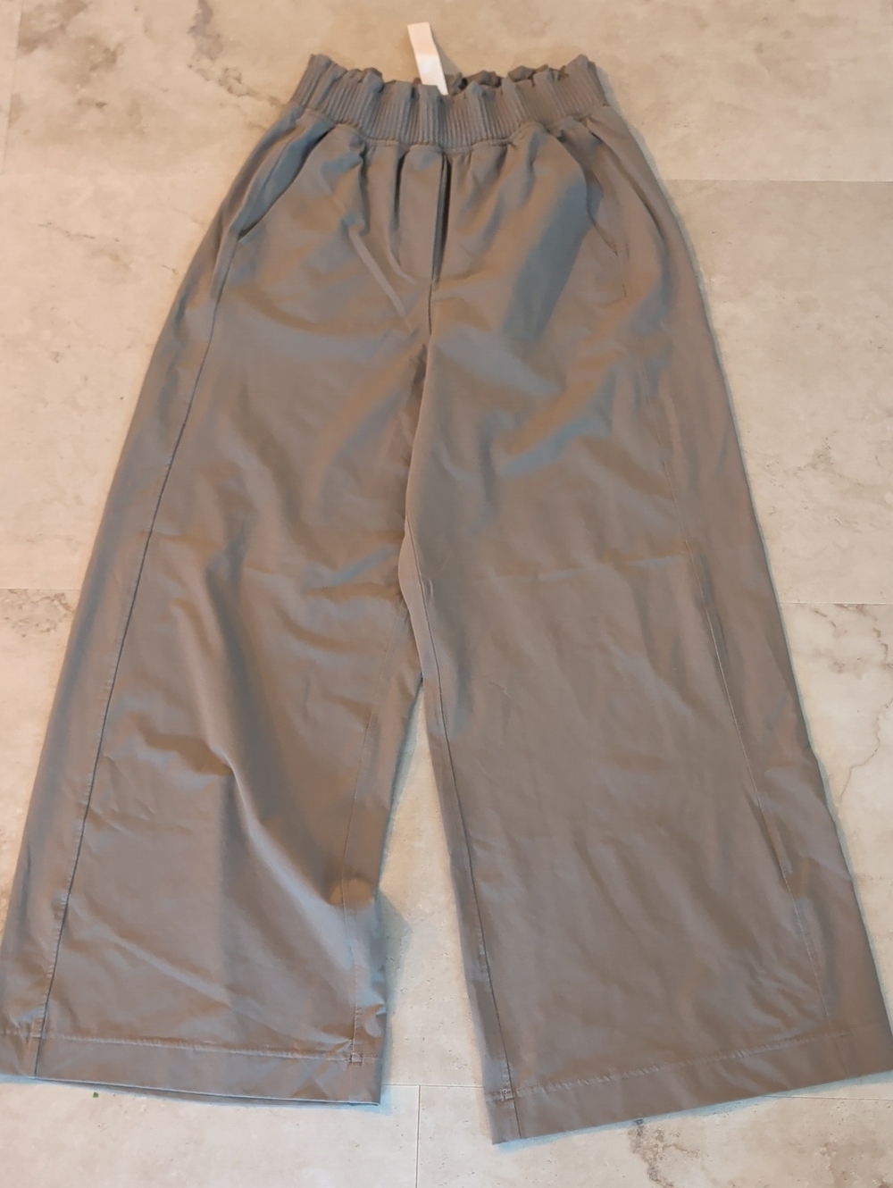 Lululemon Stretch Woven Ruffle-Waist